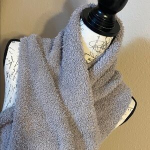 Barefoot Dreams Wrap/Scarf NWT